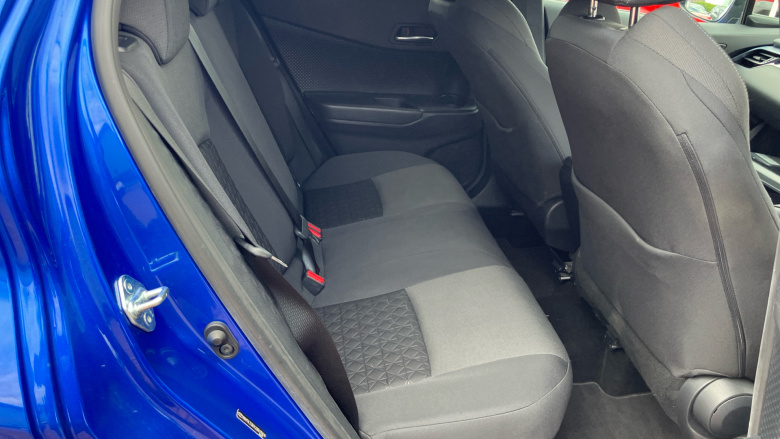 Toyota C-HR 1.8 Hybrid Design 5dr CVT Hybrid Hatchback